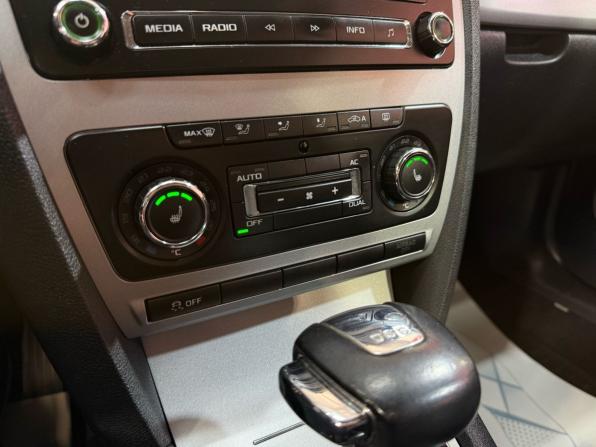 Skoda Octavia II (A5) Рестайлинг с пробегом 2013 года, цена 870 000 рублей, 152159 км, лифтбек, Автокод Объявления