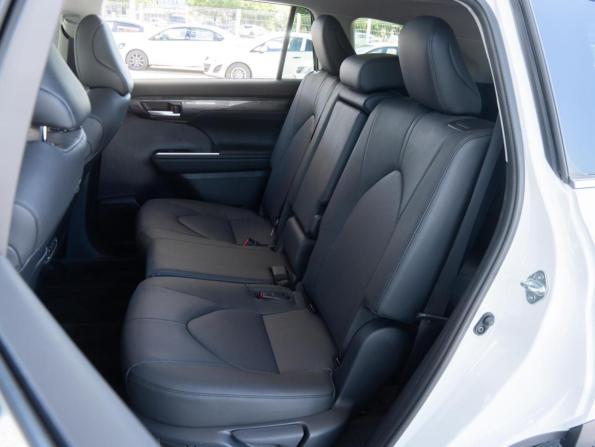 Toyota Highlander IV (XU70) с пробегом 2025 года, цена 5 450 000 рублей, 127 км, внедорожник, Автокод Объявления