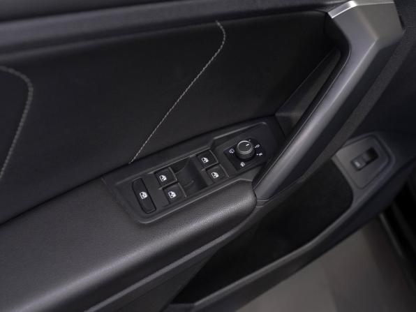 Volkswagen Tiguan II Рестайлинг с пробегом 2020 года, цена 3 380 000 рублей, 162001 км, внедорожник, Автокод Объявления