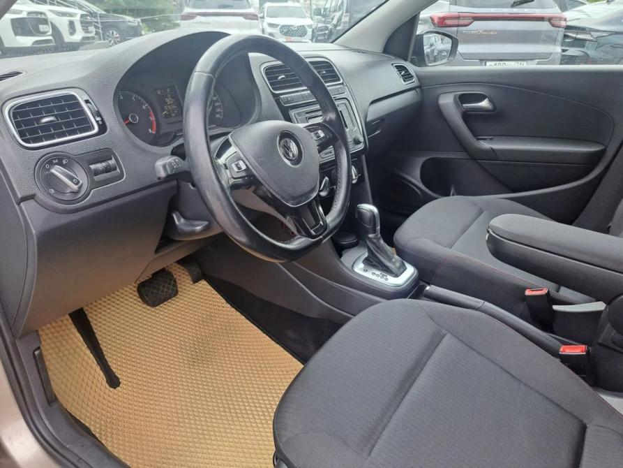 Volkswagen Polo V Рестайлинг Казань  - изображение 5
