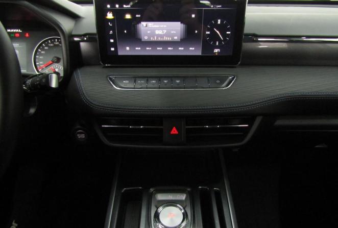Haval Jolion I Рестайлинг с пробегом 2024 года, цена 2 349 000 рублей, 35430 км, внедорожник, Автокод Объявления