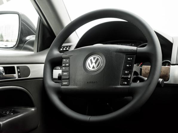 Volkswagen Touareg I Рестайлинг с пробегом 2008 года, цена 1 195 000 рублей, 282864 км, внедорожник, Автокод Объявления