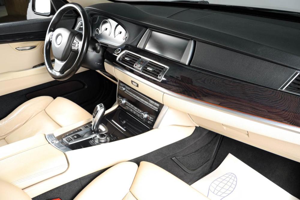 BMW 5 серии VI (F10/F11/F07) Тюмень  - изображение 11