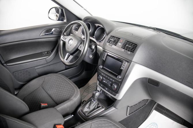 Skoda Yeti I Рестайлинг с пробегом 2016 года, цена 1 629 000 рублей, 162326 км, внедорожник, Автокод Объявления