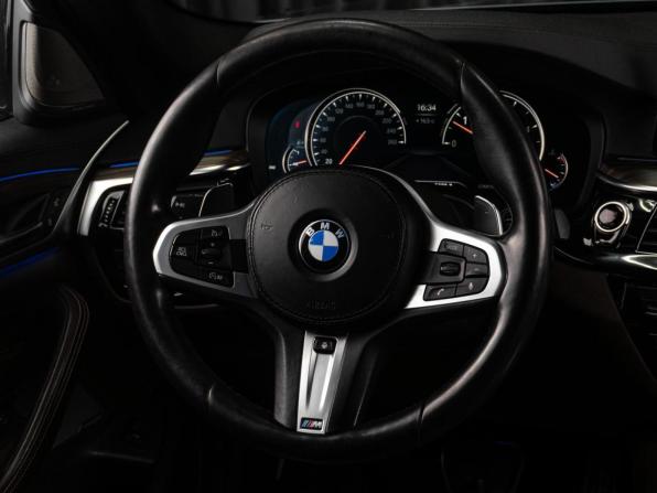 BMW 5 серии VII (G30/G31/G38) с пробегом 2018 года, цена 4 149 000 рублей, 165978 км, седан, Автокод Объявления