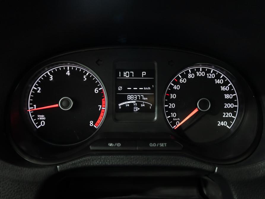 Volkswagen Polo V Рестайлинг Санкт-Петербург  - изображение 12