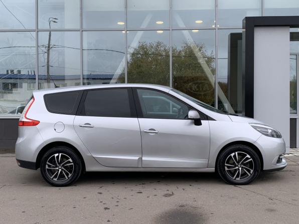 Renault Scenic III Рестайлинг 2 с пробегом 2013 года, цена 1 249 000 рублей, 281733 км, компактвэн, Автокод Объявления