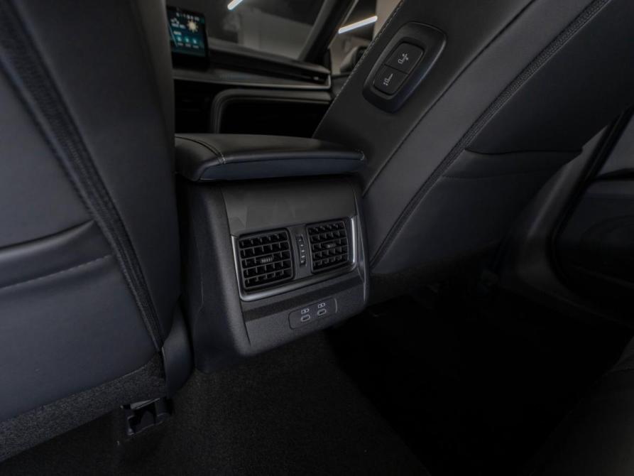 Toyota Camry IX (XV80) China Market Москва  - изображение 15