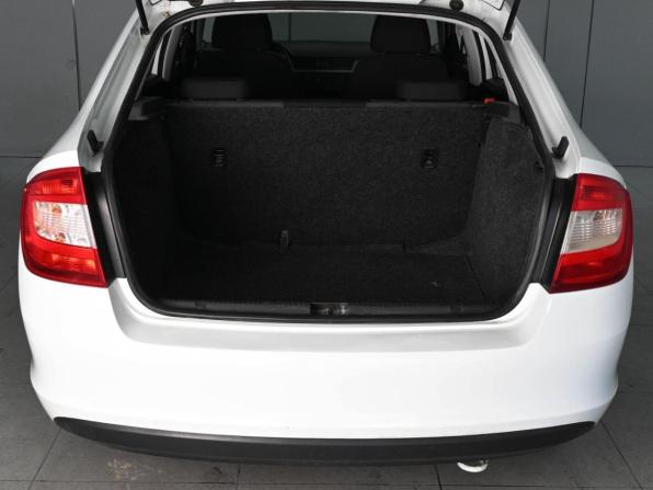 Skoda Rapid I с пробегом 2015 года, цена 850 000 рублей, 179182 км, лифтбек, Автокод Объявления