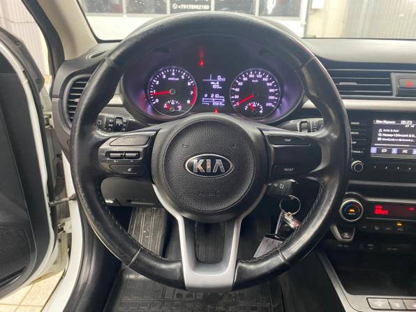 Kia Rio IV с пробегом 2017 года, цена 1 050 000 рублей, 105799 км, седан, Автокод Объявления