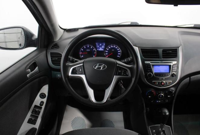 Hyundai Solaris I с пробегом 2012 года, цена 920 000 рублей, 125533 км, хэтчбек, Автокод Объявления