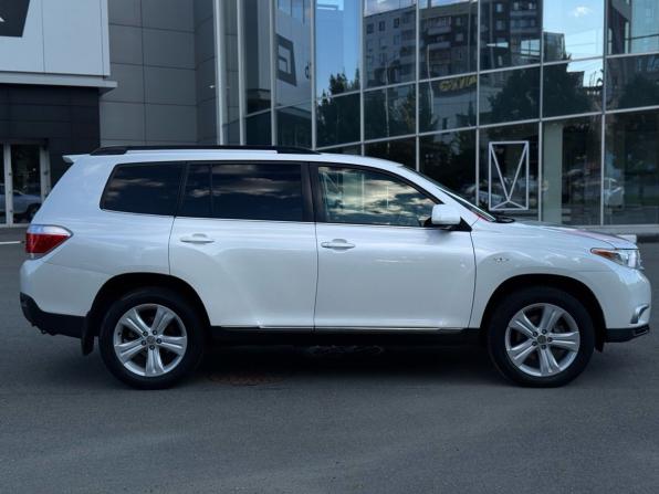 Toyota Highlander II (XU40) Рестайлинг с пробегом 2012 года, цена 1 830 000 рублей, 211785 км, внедорожник, Автокод Объявления