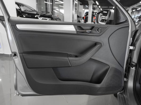Skoda Rapid II с пробегом 2022 года, цена 1 980 000 рублей, 77535 км, лифтбек, Автокод Объявления