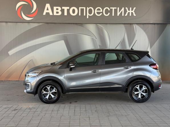 Renault Kaptur I Рестайлинг с пробегом 2022 года, цена 1 660 000 рублей, 32786 км, внедорожник, Автокод Объявления