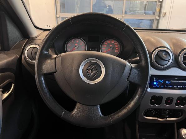 Renault Sandero I с пробегом 2013 года, цена 520 000 рублей, 201395 км, хэтчбек, Автокод Объявления