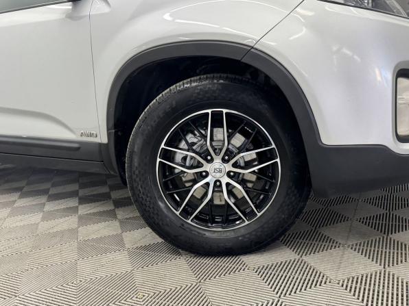 Kia Sorento II Рестайлинг с пробегом 2013 года, цена 1 699 000 рублей, 183662 км, внедорожник, Автокод Объявления