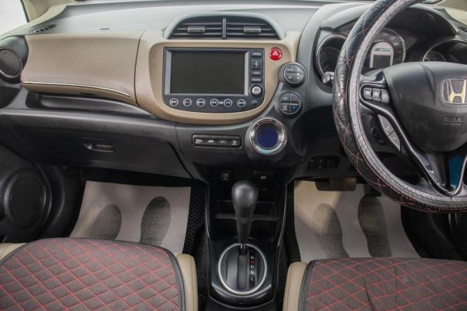 Honda Fit Shuttle I с пробегом 2012 года, цена 999 000 рублей, 191000 км, универсал, Автокод Объявления