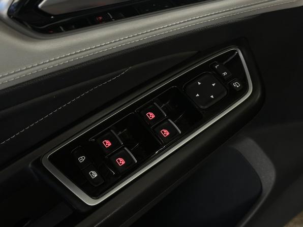 Jetta VS7 I Рестайлинг 1 с пробегом 2023 года, цена 2 050 000 рублей, 58552 км, внедорожник, Автокод Объявления