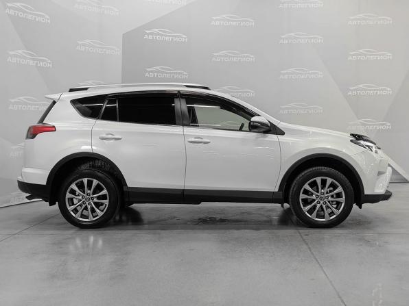Toyota RAV4 IV (XA40) Рестайлинг с пробегом 2016 года, цена 2 500 000 рублей, 129362 км, внедорожник, Автокод Объявления