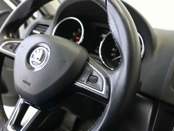 Skoda Yeti I Рестайлинг с пробегом 2017 года, цена 1 334 900 рублей, 146208 км, внедорожник, Автокод Объявления