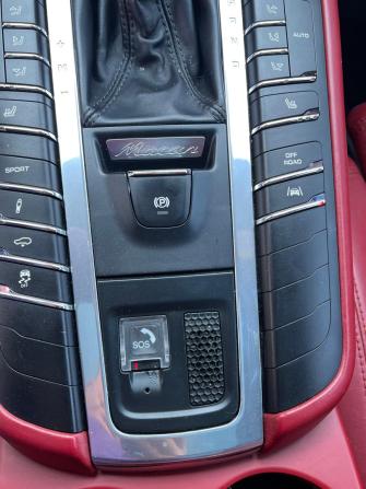 Porsche Macan I с пробегом 2017 года, цена 4 000 000 рублей, 152000 км, внедорожник, Автокод Объявления