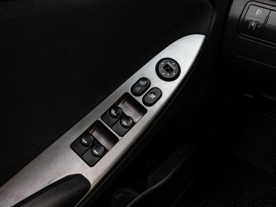 Hyundai Solaris I Рестайлинг Краснодар  - изображение 18