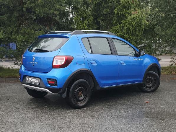Renault Sandero II с пробегом 2015 года, цена 849 000 рублей, 121700 км, хэтчбек, Автокод Объявления