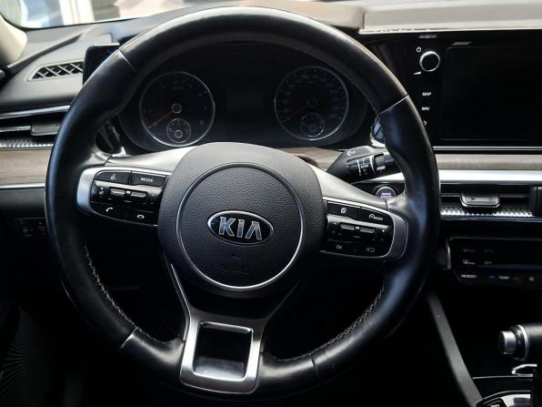Kia K5 III с пробегом 2021 года, цена 2 414 000 рублей, 117872 км, седан, Автокод Объявления