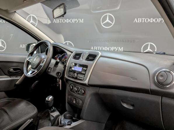 Renault Logan II Рестайлинг с пробегом 2022 года, цена 1 050 000 рублей, 145916 км, седан, Автокод Объявления