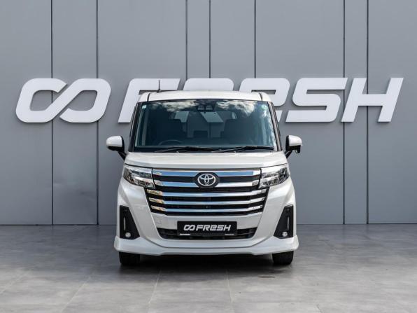 Toyota Roomy I Рестайлинг с пробегом 2021 года, цена 1 477 000 рублей, 54391 км, микровэн, Автокод Объявления