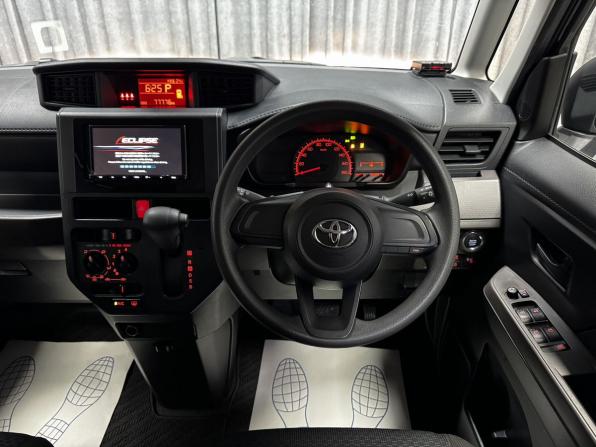 Toyota Roomy I Рестайлинг с пробегом 2021 года, цена 1 100 000 рублей, 77776 км, микровэн, Автокод Объявления