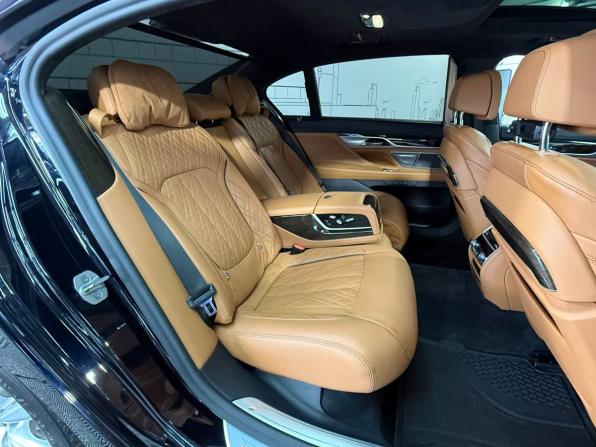 BMW 7 серии VI (G11/G12) Рестайлинг с пробегом 2021 года, цена 7 450 000 рублей, 110000 км, седан, Автокод Объявления