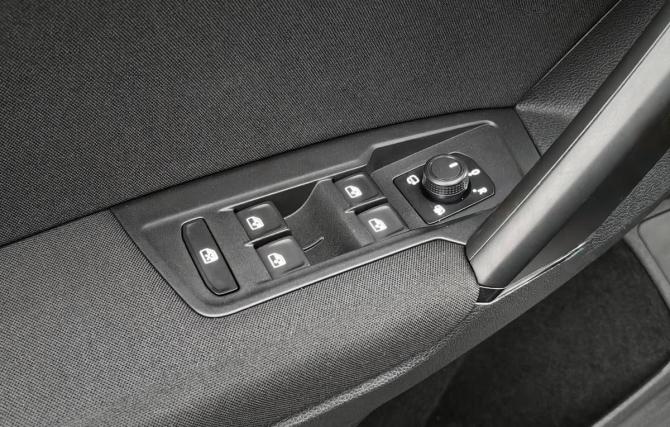 Volkswagen Tiguan II с пробегом 2019 года, цена 2 189 000 рублей, 137811 км, внедорожник, Автокод Объявления