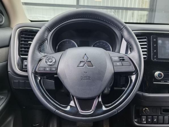Mitsubishi Outlander III Рестайлинг 3 с пробегом 2021 года, цена 2 650 000 рублей, 61350 км, внедорожник, Автокод Объявления