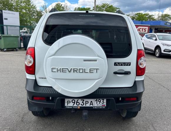Chevrolet Niva I Рестайлинг с пробегом 2015 года, цена 620 000 рублей, 115000 км, внедорожник, Автокод Объявления