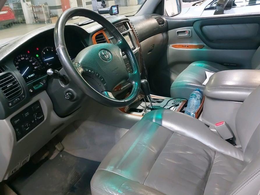 Toyota Land Cruiser 100 Series Рестайлинг 2 Санкт-Петербург  - изображение 2