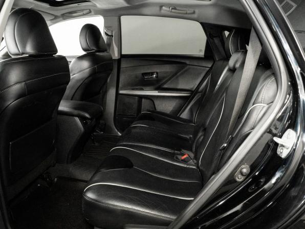 Toyota Venza I Рестайлинг с пробегом 2013 года, цена 1 850 500 рублей, 210874 км, внедорожник, Автокод Объявления