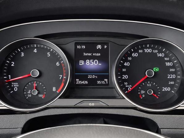 Volkswagen Passat B8 с пробегом 2018 года, цена 1 687 000 рублей, 235426 км, седан, Автокод Объявления