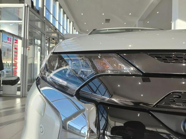 Mitsubishi Outlander III Рестайлинг 3 с пробегом 2022 года, цена 3 157 000 рублей, 57798 км, внедорожник, Автокод Объявления