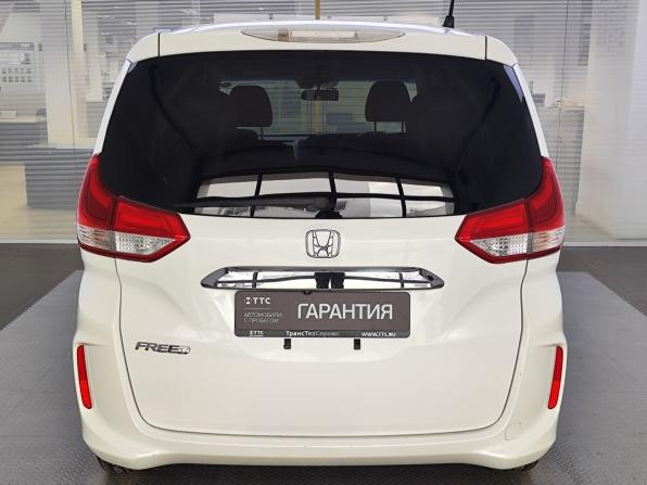 Honda Freed II с пробегом 2017 года, цена 1 519 000 рублей, 136000 км, компактвэн, Автокод Объявления