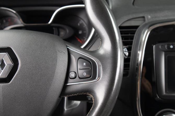 Renault Kaptur I с пробегом 2019 года, цена 1 399 000 рублей, 199849 км, внедорожник, Автокод Объявления