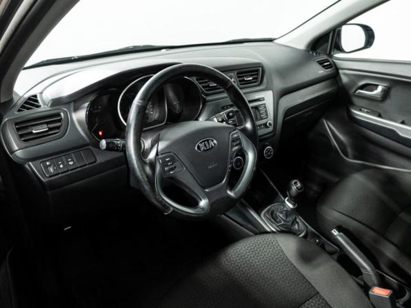 Kia Rio III Рестайлинг с пробегом 2015 года, цена 899 585 рублей, 159276 км, седан, Автокод Объявления