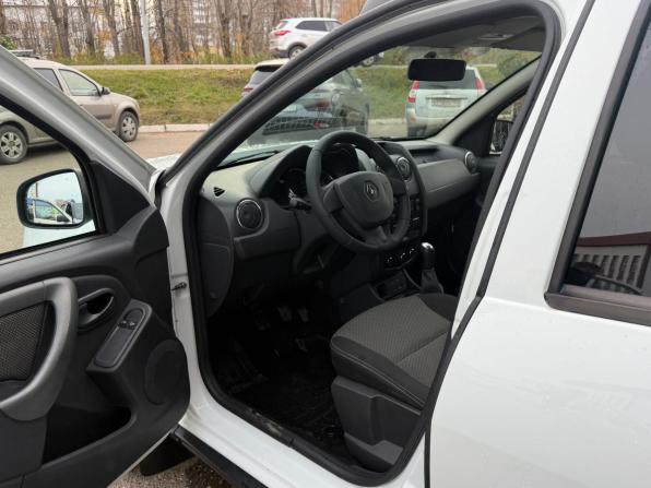 Renault Duster I Рестайлинг с пробегом 2018 года, цена 1 090 000 рублей, 135654 км, внедорожник, Автокод Объявления