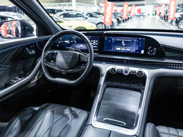 Exeed RX с пробегом 2024 года, цена 3 029 585 рублей, 37200 км, внедорожник, Автокод Объявления