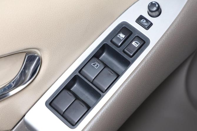 Nissan Murano II (Z51) Рестайлинг с пробегом 2011 года, цена 1 349 000 рублей, 196000 км, внедорожник, Автокод Объявления