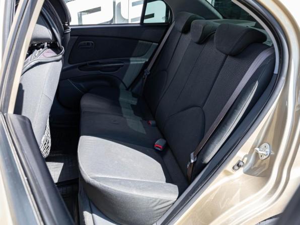 Kia Rio II Рестайлинг с пробегом 2011 года, цена 500 000 рублей, 211808 км, седан, Автокод Объявления