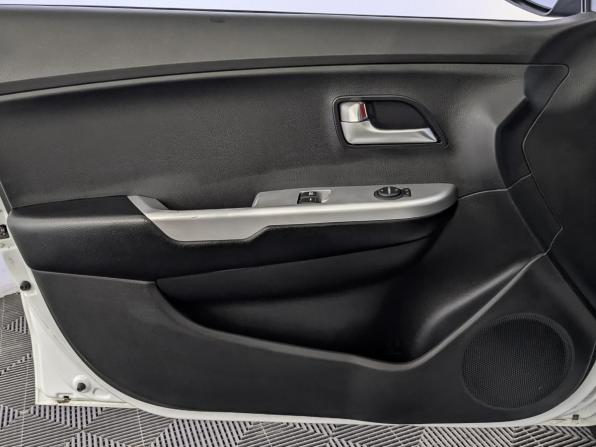 Kia Rio III с пробегом 2015 года, цена 940 000 рублей, 143205 км, хэтчбек, Автокод Объявления