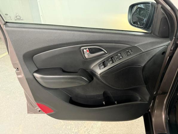 Hyundai ix35 I Рестайлинг с пробегом 2015 года, цена 1 199 000 рублей, 210015 км, внедорожник, Автокод Объявления