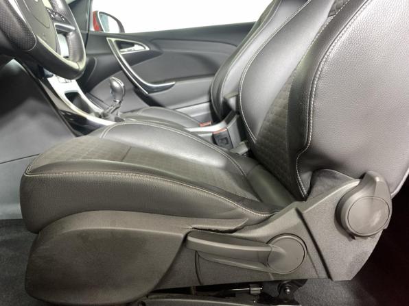 Opel Astra J Рестайлинг с пробегом 2012 года, цена 788 000 рублей, 109398 км, хэтчбек, Автокод Объявления