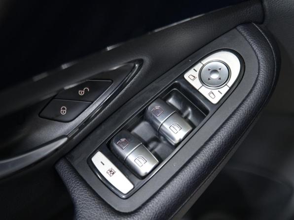 Mercedes-Benz C-Класс IV (W205) Рестайлинг с пробегом 2018 года, цена 2 450 000 рублей, 85739 км, седан, Автокод Объявления
